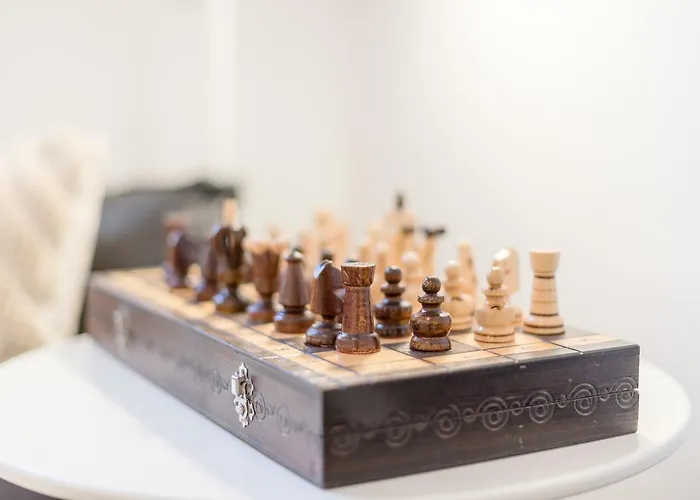 Rose Trees Apartment